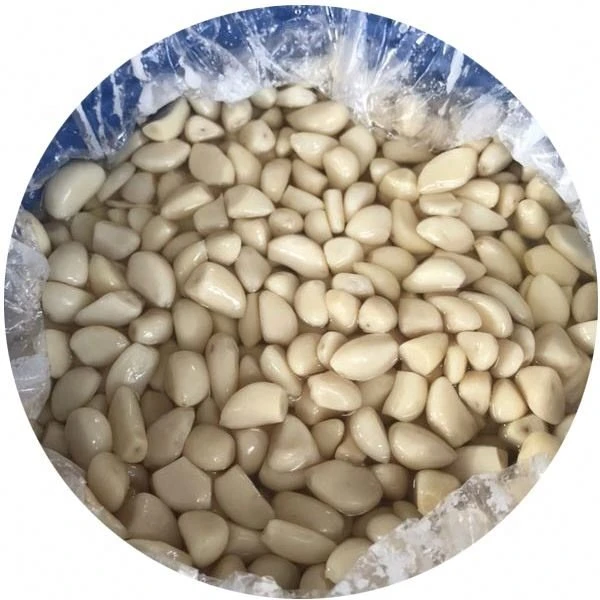 Tỏi bóc vỏ bảo quản ngâm nước muối